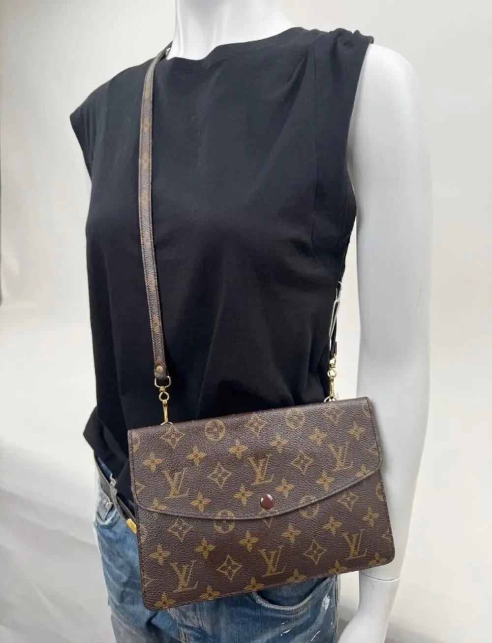 Women's Louis Vuitton Monogram Pochette Double Rabat Shoulder Bag